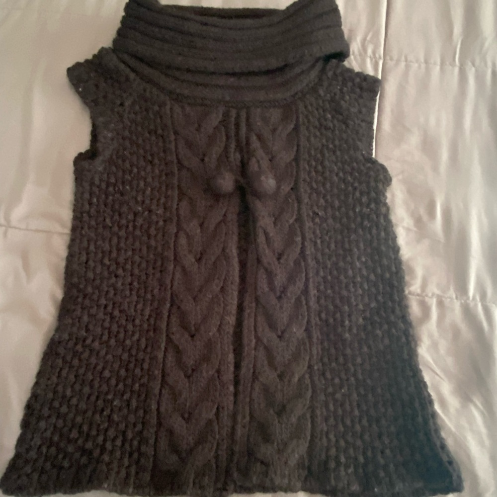 Woolen blend vest top